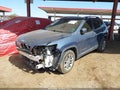2019 Jeep Cherokee — photo 2 of 17 | VIN 1C4PJLLB5KD461359