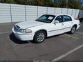2007 Lincoln Town Car — photo 2 of 16 | VIN 1LNHM82W07Y600726