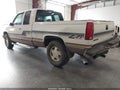 1998 GMC Sierra 1500 — photo 3 of 12 | VIN 2GTEK19R7W1509541