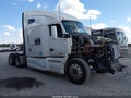 2019 Kenworth T680 — photo 13 of 18 | VIN 1XKYD49X0KJ312240