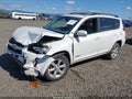 2011 Toyota RAV4 — photo 2 of 17 | VIN 2T3DF4DV2BW122824