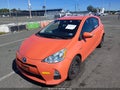 2013 Toyota Prius C — photo 2 of 16 | VIN JTDKDTB37D1051078
