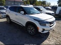 2023 Kia Seltos — photo 1 of 11 | VIN KNDETCA27P7420595