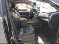 2017 Chevrolet Suburban — photo 5 of 17 | VIN 1GNSCJKC9HR162740