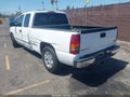 2000 GMC Sierra 1500 — photo 3 of 16 | VIN 1GTEC19T2YZ328494