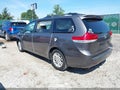 2013 Toyota Sienna — photo 3 of 17 | VIN 5TDYK3DC4DS302154