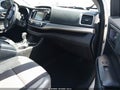 2016 Toyota Highlander — photo 5 of 17 | VIN 5TDZKRFH0GS122139