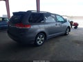 2011 Toyota Sienna — photo 4 of 11 | VIN 5TDKK3DC8BS039671