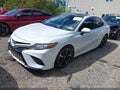 2018 Toyota Camry — photo 2 of 16 | VIN 4T1B61HK4JU060694