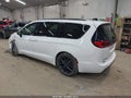 2024 Chrysler Pacifica — photo 3 of 18 | VIN 2C4RC1GG7RR137138