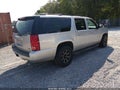 2010 GMC Yukon XL — photo 4 of 16 | VIN 1GKUKKE39AR258299