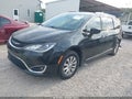 2018 Chrysler Pacifica — photo 2 of 16 | VIN 2C4RC1EG4JR315367