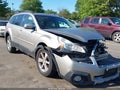 2014 Subaru Outback — photo 1 of 16 | VIN 4S4BRDNCXE2273947