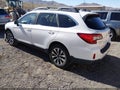 2017 Subaru Outback — photo 3 of 16 | VIN 4S4BSENC1H3425655