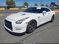 2015 Nissan GT-R — photo 2 of 16 | VIN JN1AR5EF4FM281308