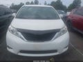 2011 Toyota Sienna — photo 12 of 16 | VIN 5TDJK3DC4BS003004