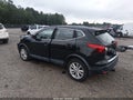 2018 Nissan Rogue Sport — photo 3 of 17 | VIN JN1BJ1CR9JW201404