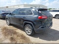 2015 Jeep Cherokee — photo 3 of 11 | VIN 1C4PJLCS2FW793463