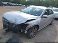 2017 Volkswagen Passat — photo 2 of 17 | VIN 1VWCT7A3XHC084308