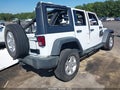 2017 Jeep Wrangler Unlimited — photo 4 of 17 | VIN 1C4BJWDG9HL683181