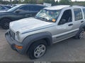 2004 Jeep Liberty — photo 6 of 11 | VIN 1J4GK48K64W299433
