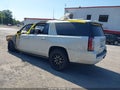 2016 GMC Yukon XL — photo 3 of 10 | VIN 1GKS2HKJ9GR432703