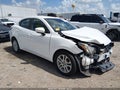 2018 Toyota Yaris — photo 1 of 17 | VIN 3MYDLBYV2JY308283