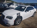 2019 Chrysler 300 — photo 2 of 12 | VIN 2C3CCAKG0KH578154
