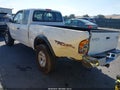 2000 Toyota Tacoma — photo 3 of 21 | VIN 4TAWN72N0YZ680773