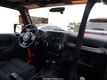 2012 Jeep Wrangler Unlimited — photo 5 of 16 | VIN 1C4HJWDG0CL208571