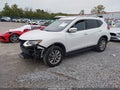 2017 Nissan Rogue — photo 2 of 22 | VIN JN8AT2MV0HW028018