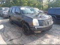 2007 Cadillac Escalade — photo 1 of 16 | VIN 1GYEC63897R312304