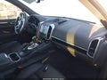 2017 Porsche Cayenne — photo 5 of 16 | VIN WP1AB2A2XHLA51671