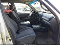 2005 Toyota Tundra — photo 5 of 20 | VIN 5TBET38115S466593