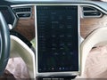 2018 Tesla Model S — photo 7 of 14 | VIN 5YJSA1E23JF239809