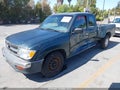 1998 Toyota Tacoma — photo 2 of 11 | VIN 4TAVL52N9WZ143676