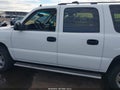2006 Chevrolet Suburban 1500 — photo 13 of 15 | VIN 3GNEC16Z46G106665
