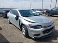 2018 Chevrolet Malibu — photo 1 of 16 | VIN 1G1ZB5ST2JF261434