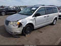 2008 Chrysler Town & Country — photo 2 of 17 | VIN 2A8HR44H18R801224