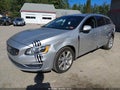2016 Volvo V60 — photo 2 of 17 | VIN YV140MEM8G1313557