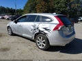 2016 Volvo V60 — photo 3 of 17 | VIN YV140MEM8G1313557