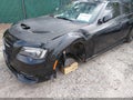 2019 Chrysler 300 — photo 6 of 17 | VIN 2C3CCABT1KH634258