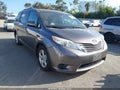 2017 Toyota Sienna — photo 1 of 16 | VIN 5TDKZ3DCXHS798245