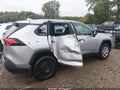 2022 Toyota RAV4 — photo 6 of 17 | VIN 2T3F1RFV1NW258965