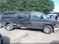 2007 Chevrolet Express 2500 — photo 13 of 18 | VIN 1GAHG39U471194650