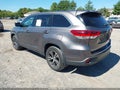 2019 Toyota Highlander — photo 3 of 16 | VIN 5TDBZRFH0KS741393