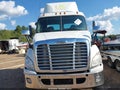 2016 Freightliner Cascadia 113 — photo 14 of 18 | VIN 1FUJGBDV8GLBW4523