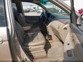 2002 Honda Odyssey — photo 5 of 18 | VIN 5FNRL18012B008900