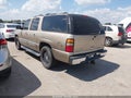 2005 GMC Yukon XL — photo 3 of 11 | VIN 3GKFK16Z15G117710