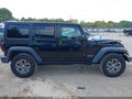 2017 Jeep Wrangler Unlimited — photo 13 of 16 | VIN 1C4BJWFG4HL523433